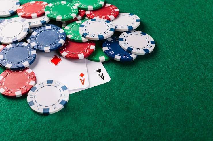 Kartu fitur mee6 untuk olahraga dan hiburan